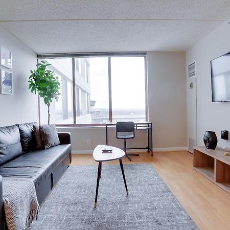 Unique Apartment In A Great Pentagon City Location アーリントン エクステリア 写真