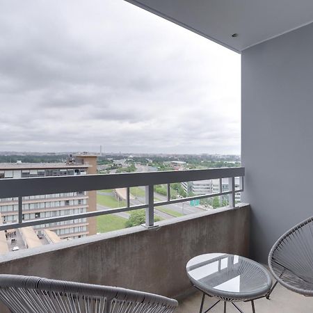 Unique Apartment In A Great Pentagon City Location アーリントン エクステリア 写真