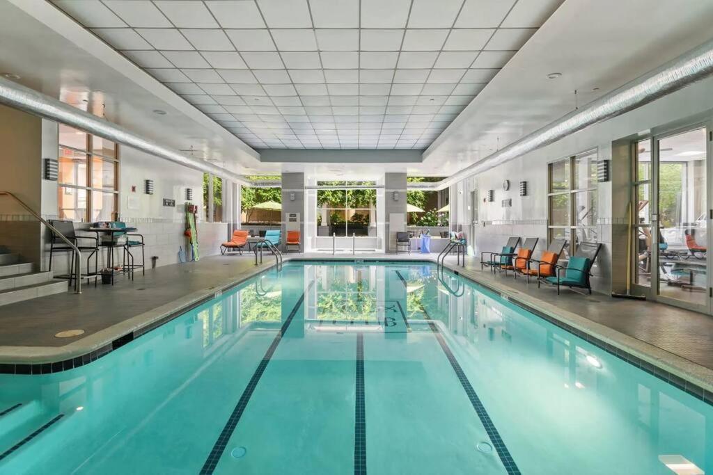 Unique Apartment In A Great Pentagon City Location アーリントン エクステリア 写真