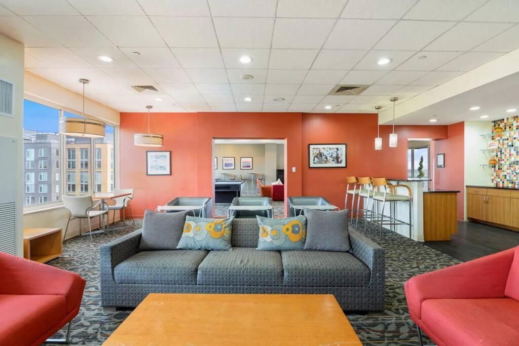 Unique Apartment In A Great Pentagon City Location アーリントン エクステリア 写真