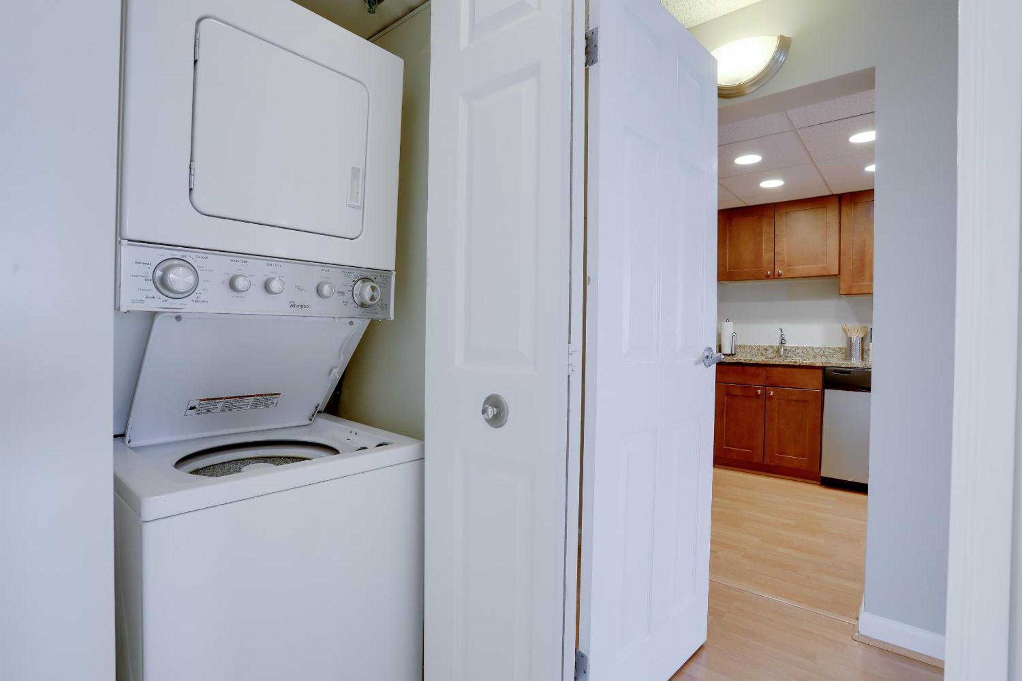 Unique Apartment In A Great Pentagon City Location アーリントン エクステリア 写真