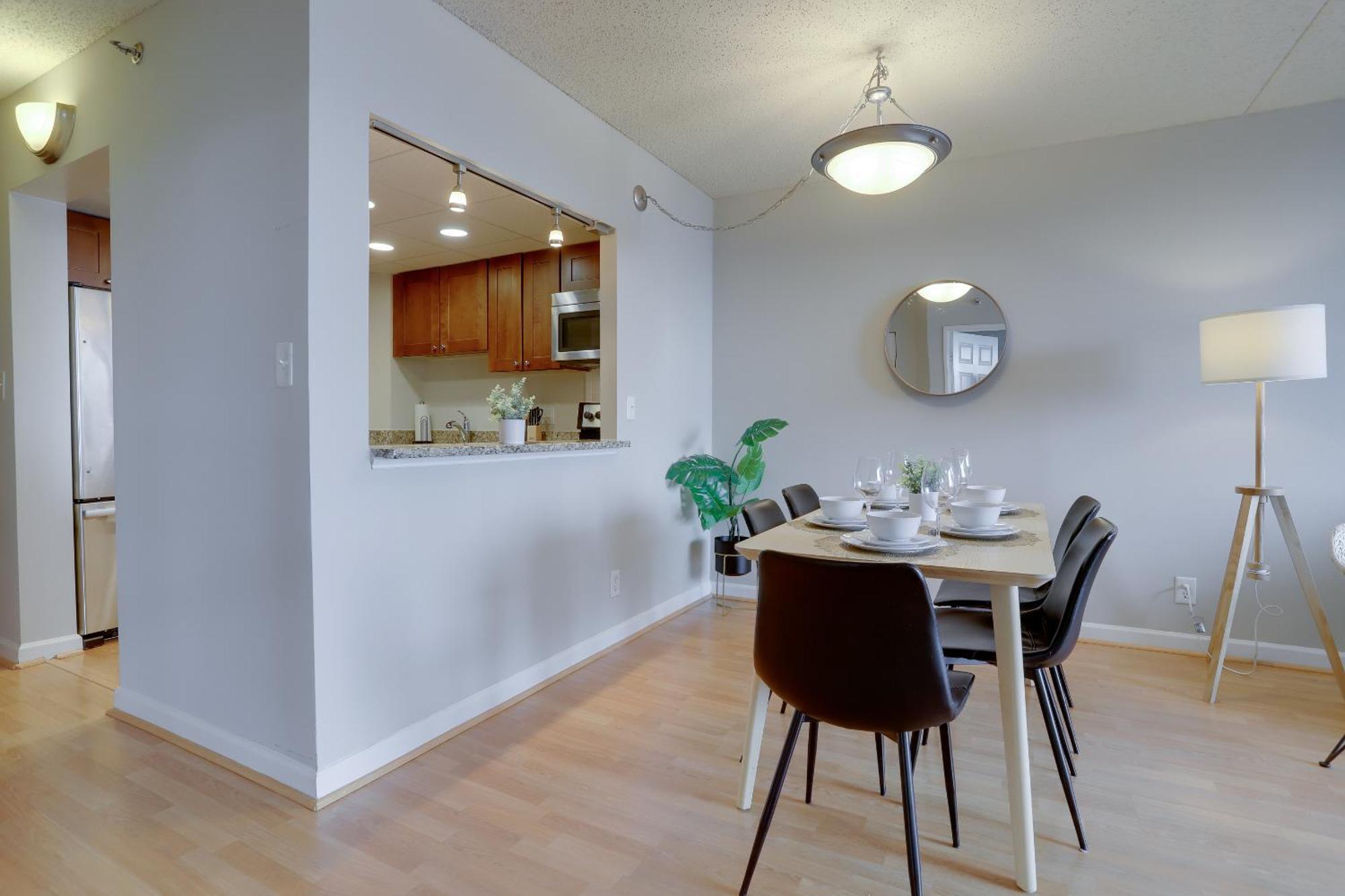 Unique Apartment In A Great Pentagon City Location アーリントン エクステリア 写真