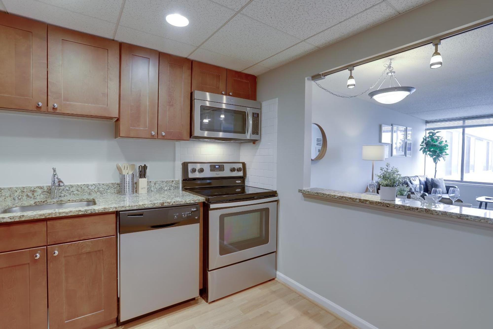 Unique Apartment In A Great Pentagon City Location アーリントン エクステリア 写真