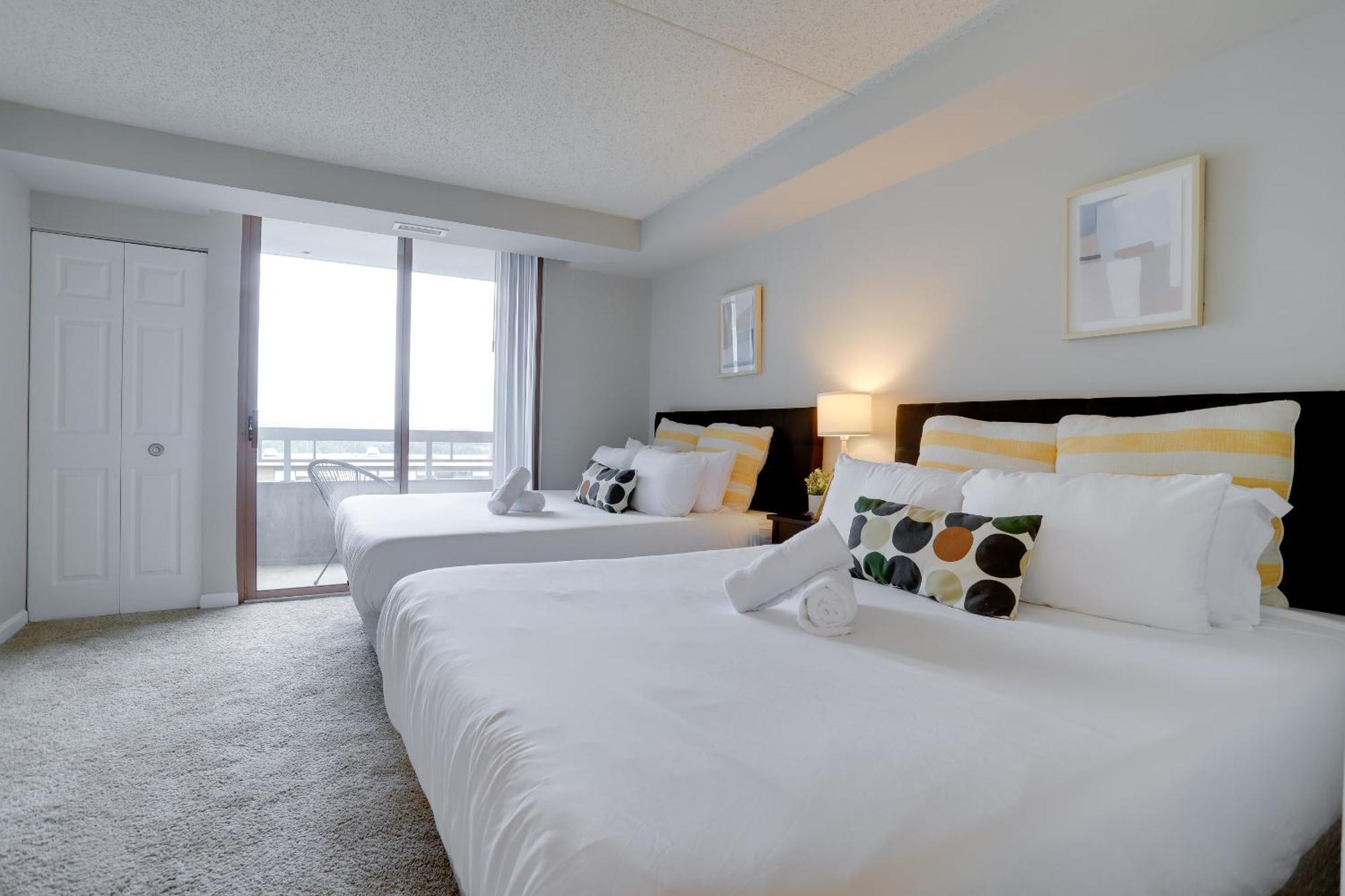 Unique Apartment In A Great Pentagon City Location アーリントン エクステリア 写真